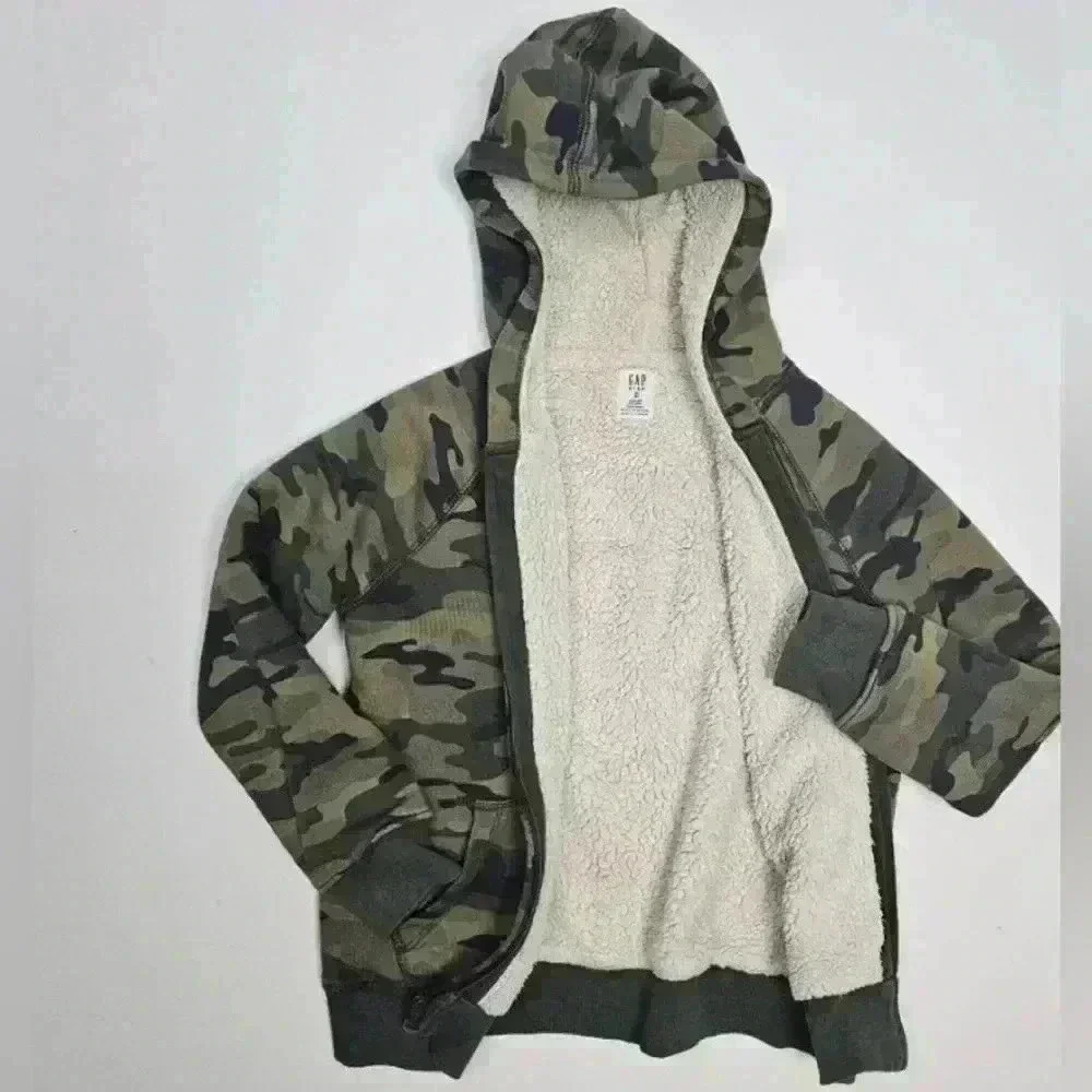 Kid’s Gap camo hoodie, sherpa lined, size M,